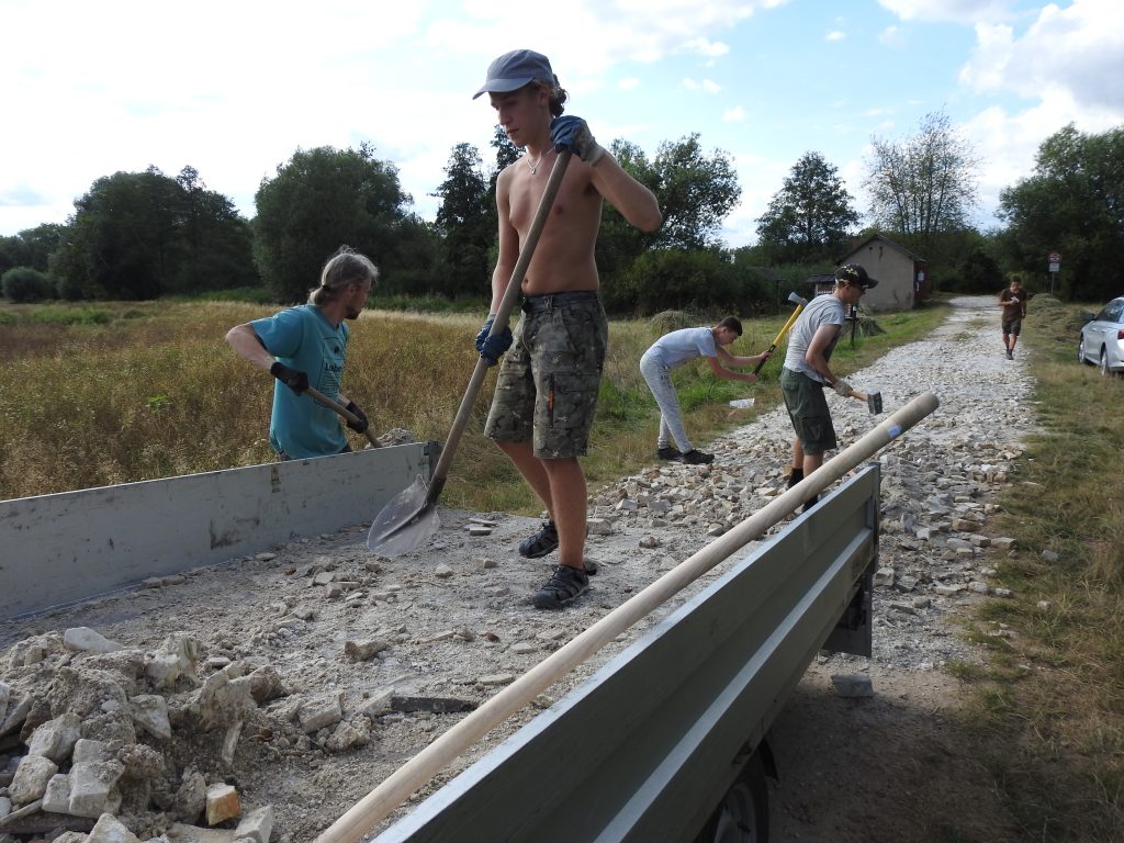 Oprava cesty na JL. B. Michálek